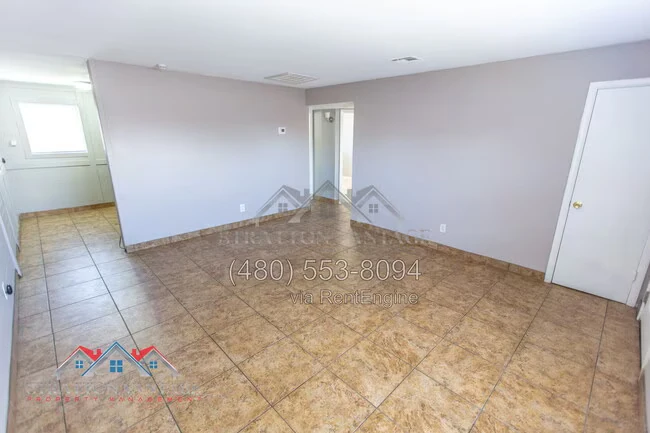 2028 N 26th Pl Phoenix, AZ 85008 photo 5