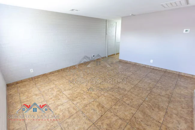 2028 N 26th Pl Phoenix, AZ 85008 photo 4