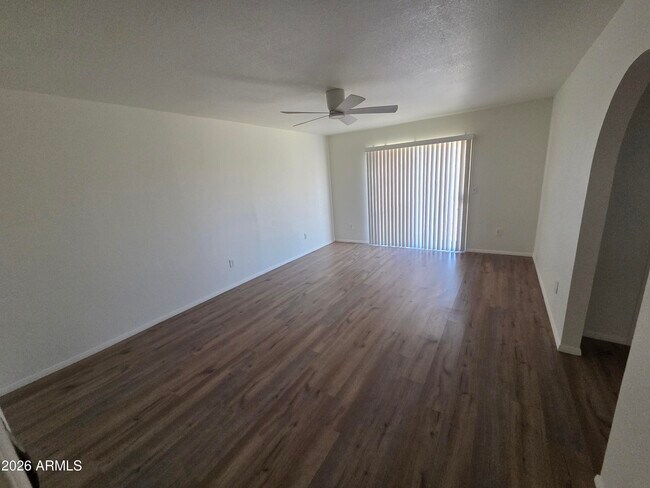 3746 W Surrey Ave Phoenix, AZ 85029 photo 5