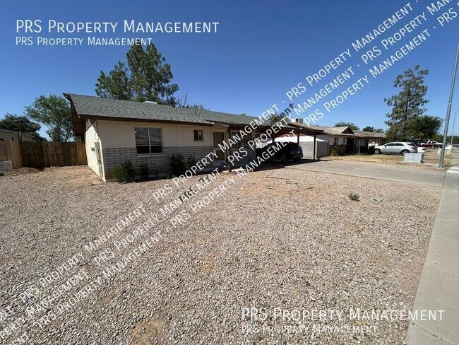 3147 E Edgewood Ave photo 3