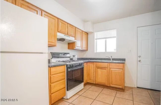 511 N Brown Ave Casa Grande, AZ 85122 photo 3