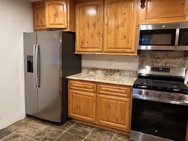 23546 Oriente Way Ramona, CA 92065 photo 3