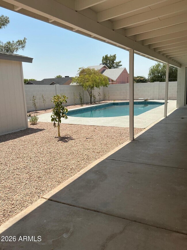 8837 W Highland Ave Phoenix, AZ 85037 photo 4