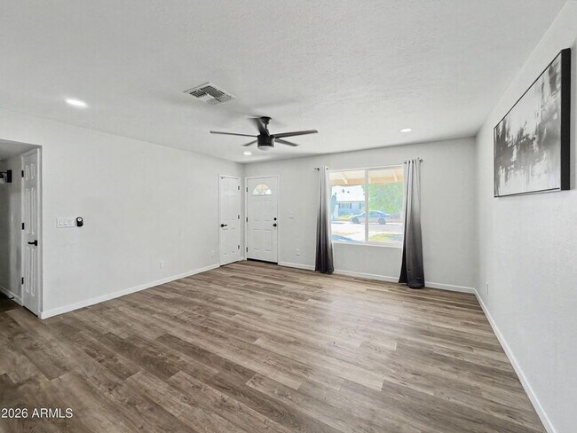 1542 W 5th Pl Tempe, AZ 85281 photo 4