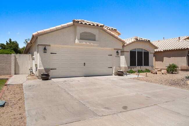 7936 W Taro Ln