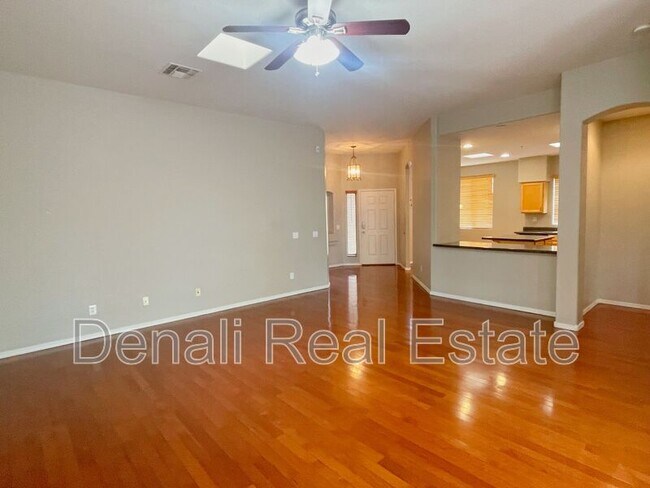 6370 W Blackhawk Dr Glendale, AZ 85308 photo 5