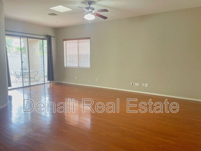 6370 W Blackhawk Dr Glendale, AZ 85308 photo 3