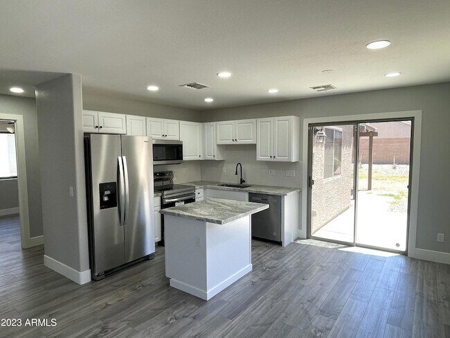 1731 E Jeanne Ln San Tan Valley, AZ 85140 photo 4