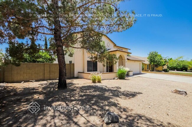 1433 E Utopia Rd Phoenix, AZ 85024 photo 2