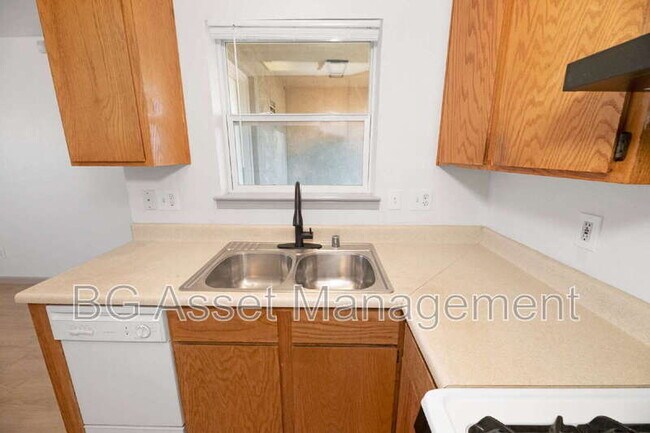 2340 22nd St San Pablo, CA 94806 photo 5