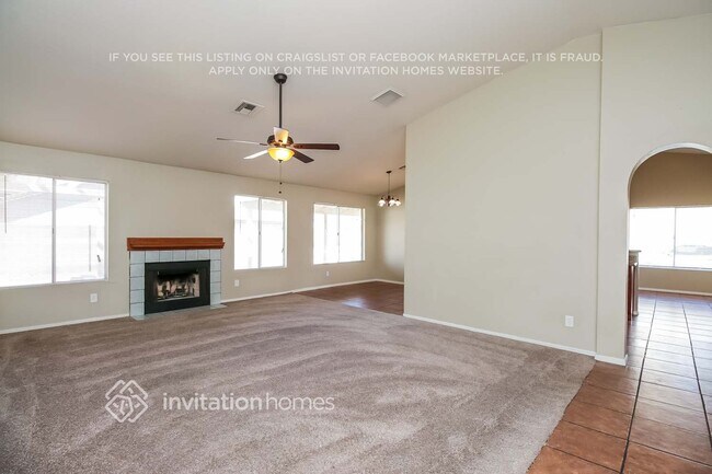 5430 N 79th Dr Glendale, AZ 85303 photo 3
