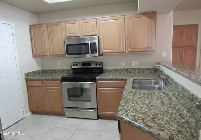600 W Grove Pkwy Tempe, AZ 85283 photo 4