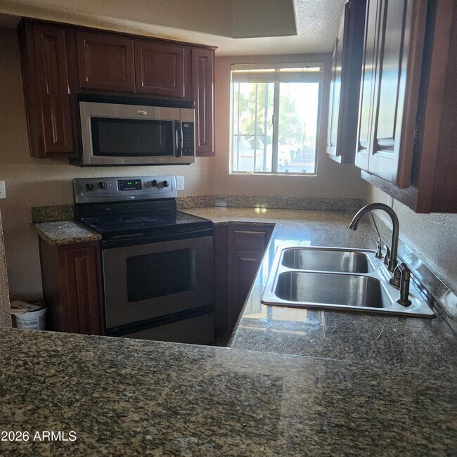 835 N Granite Reef Rd Scottsdale, AZ 85257 photo 4