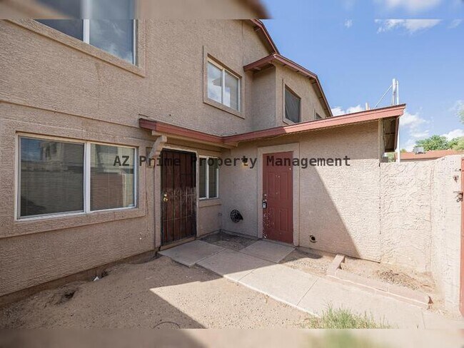 5041 N 39th Dr Phoenix, AZ 85019 photo 3
