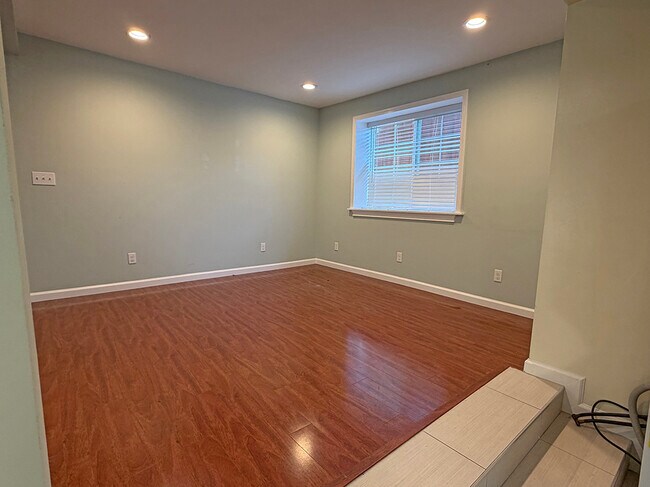 2539 Grande Vista Ave Oakland, CA 94601 photo 4