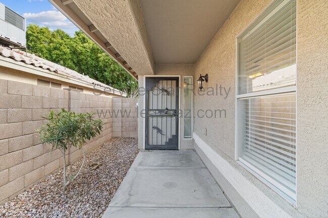 5005 W Tonto Rd Glendale, AZ 85308 photo 3