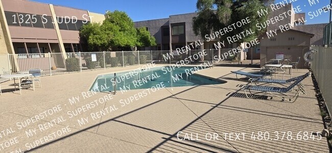 1325 S Judd St Tempe, AZ 85281 photo 3