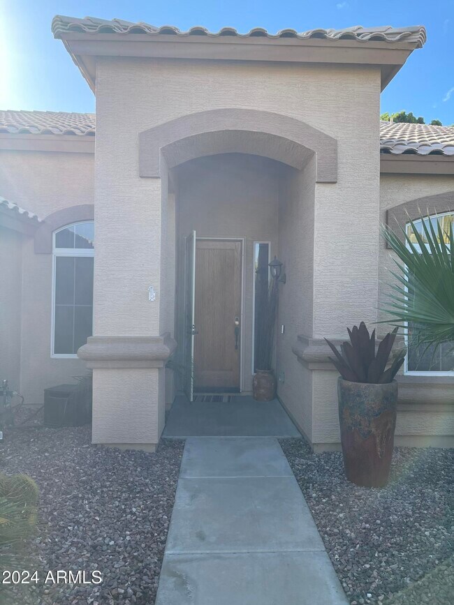 871 W Cherrywood Dr Chandler, AZ 85248 photo 3