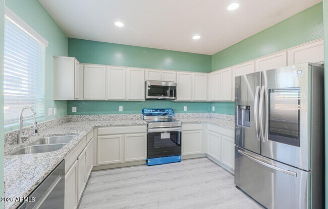 4722 S 238th Ln Buckeye, AZ 85326 photo 3