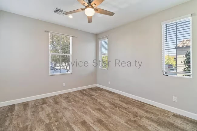 17171 W Thousand Oaks St Surprise, AZ 85388 photo 5