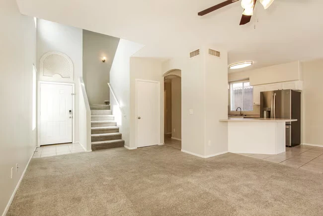 3142 E Kristal Way Phoenix, AZ 85050 photo 5