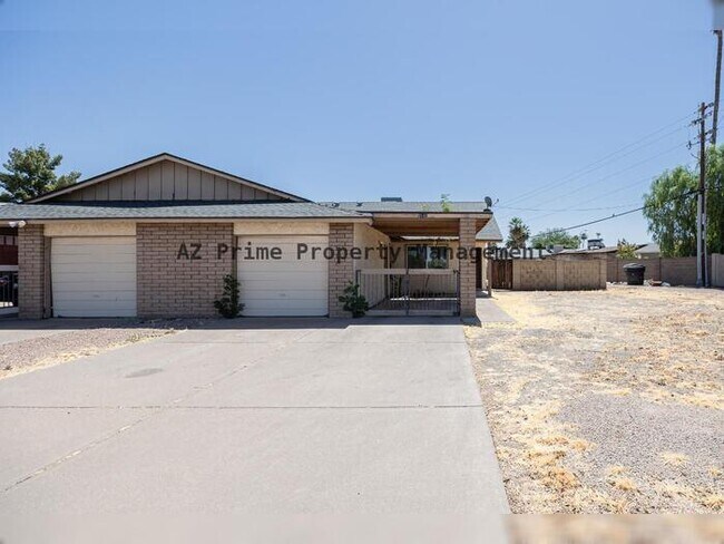 2145 S Dorsey Ln Tempe, AZ 85282 photo 2