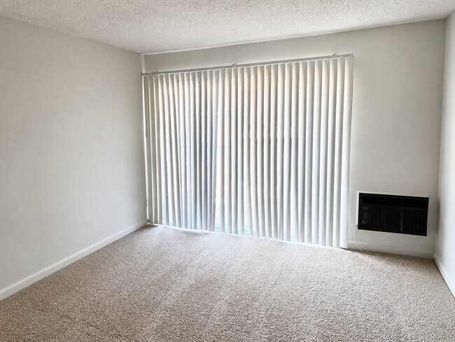 1058 S Winchester Blvd San Jose, CA 95128 photo 2