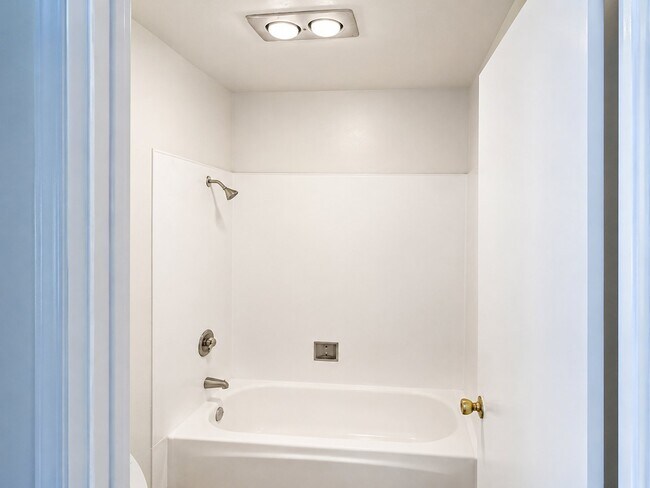 1058 S Winchester Blvd San Jose, CA 95128 photo 5