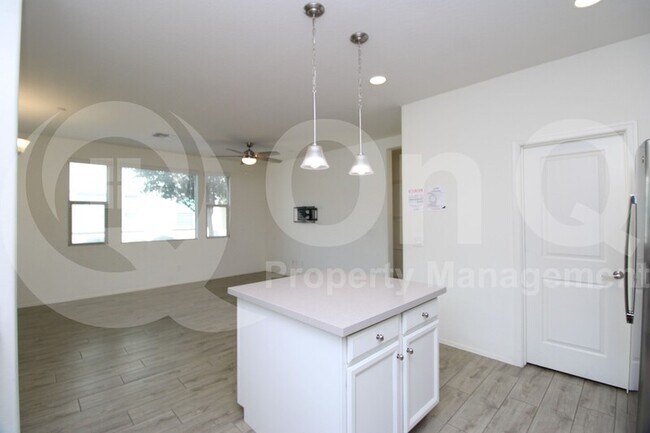 14870 W Encanto Blvd Goodyear, AZ 85395 photo 4