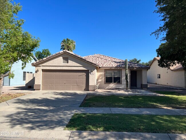 434 W Fabens Ln photo 2