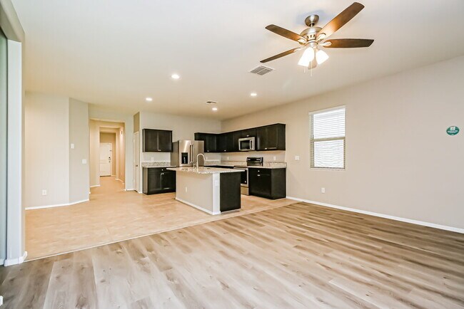 4832 E Rhodium Dr San Tan Valley, AZ 85143 photo 4