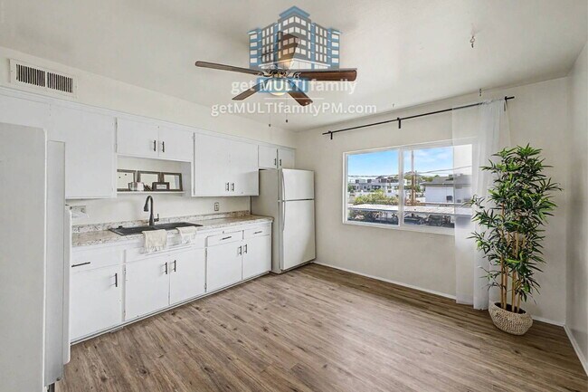 4325 N 26th St Phoenix, AZ 85016 photo 3