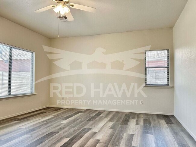 11824 W Windsor Ave Avondale, AZ 85392 photo 4