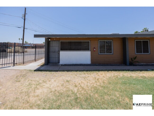 2139 W Devonshire Ave Phoenix, AZ 85015 photo 2