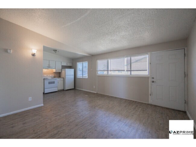 2139 W Devonshire Ave Phoenix, AZ 85015 photo 4