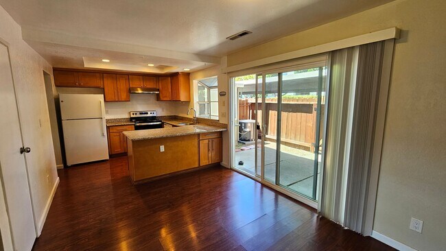 3193 Tonopah Ct Pleasanton, CA 94588 photo 5