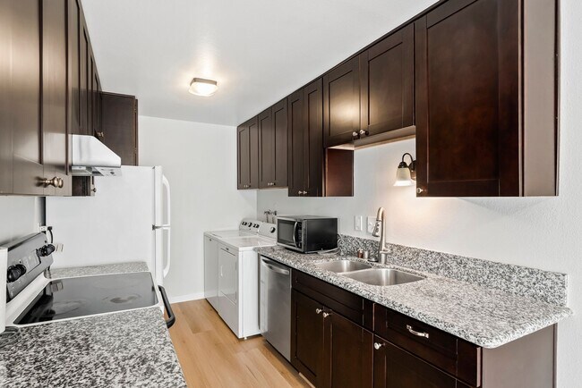6908 Camphor Ln San Diego, CA 92139