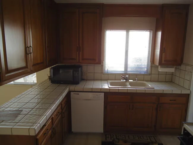 1629 Linbrook Dr San Diego, CA 92111 photo 4