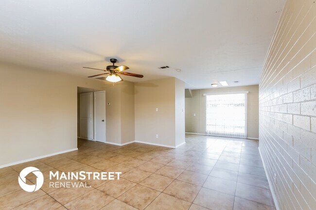 5534 W Weldon Ave Phoenix, AZ 85031 photo 2