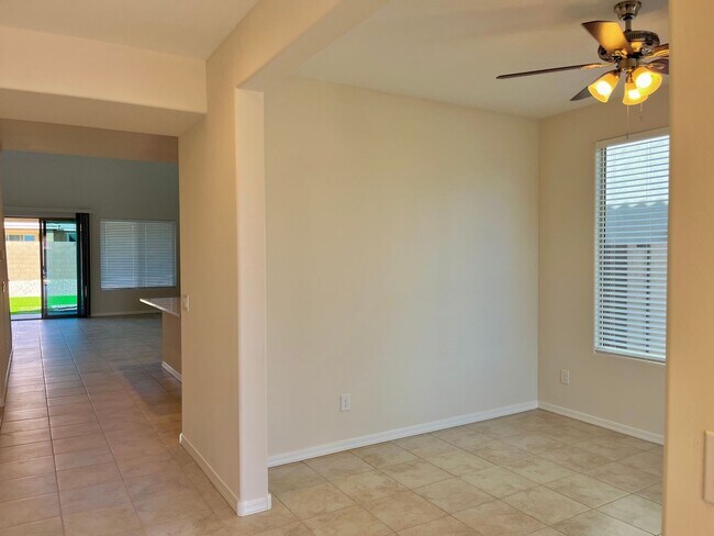 19836 W Badgett Ln Litchfield Park, AZ 85340 photo 5