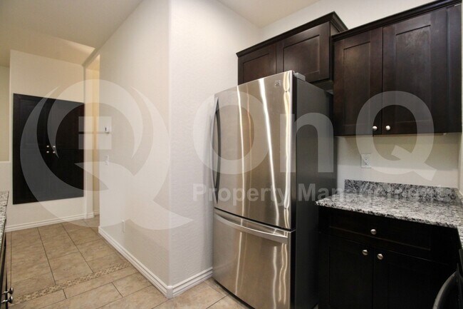 854 S San Marcos Dr Apache Junction, AZ 85120 photo 5