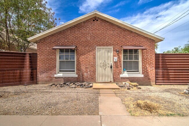 1010 E Coronado Rd Phoenix, AZ 85006 photo 5