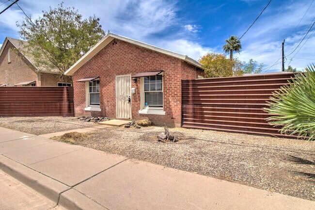 1010 E Coronado Rd Phoenix, AZ 85006 photo 3