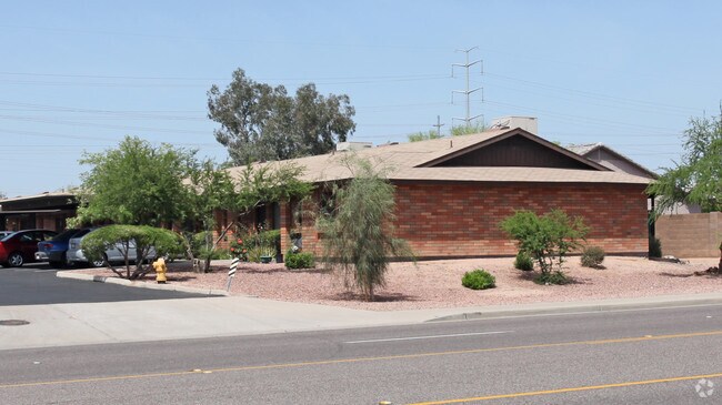 6544 E University Dr photo 2