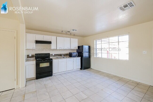 2609 W McLellan Blvd Phoenix, AZ 85017 photo 3