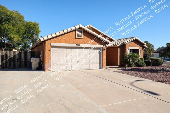 5375 N 87th Ave photo 2