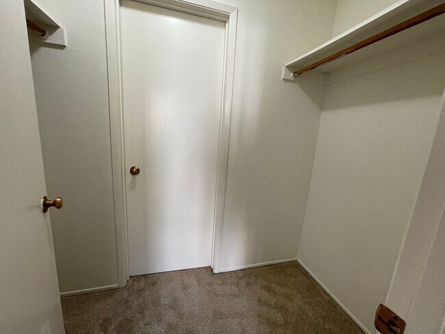 4 Anchor Dr Emeryville, CA 94608 photo 3