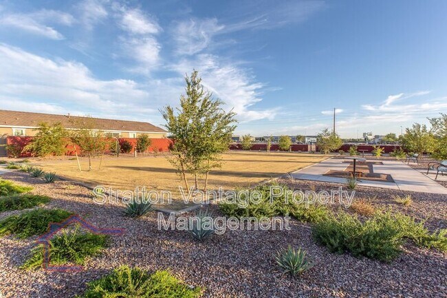 107 E Gemini Pl Chandler, AZ 85249 photo 4