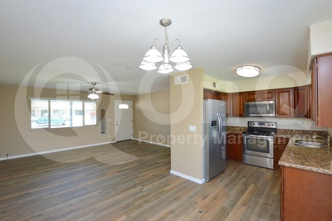 729 E Laredo St Chandler, AZ 85225 photo 5
