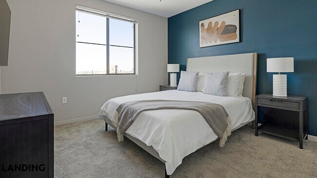 402 W Lincoln St Phoenix, AZ 85003 photo 3